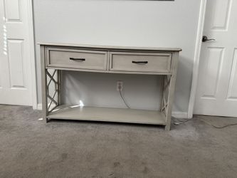 Dresser