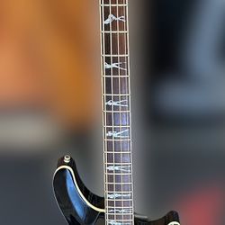 SCHECTER 4-STRING LADY LUCK INLAY BASS