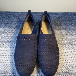 NURTURE Flats DARK BLUE “New” Size 8W ($25)