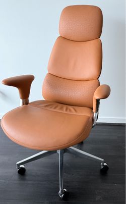 Omidi Luxury Leather Ergonomic Office Chair – Excellent Condition