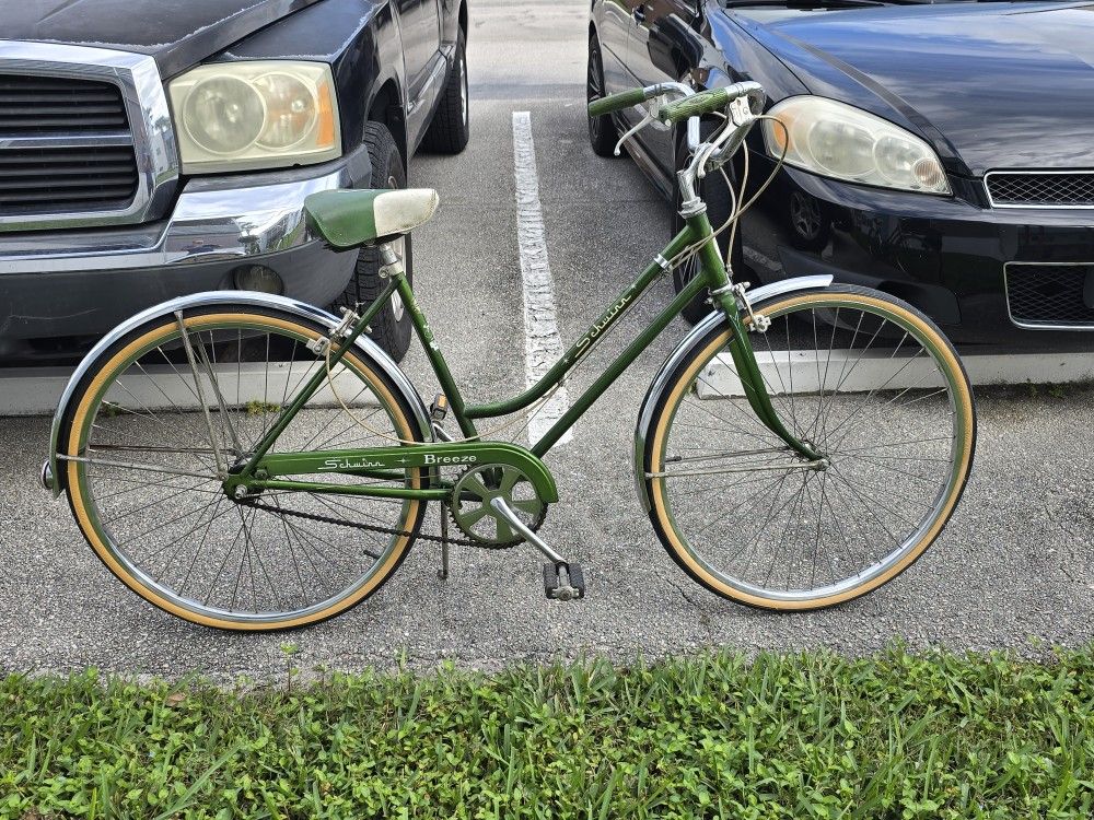 1960s, Schwinn breeze Excellent condition time