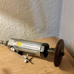 Pneumatic die grinder