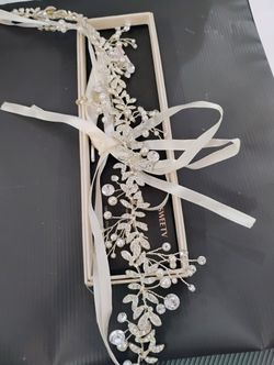 Head Dress Piece /Hair Wear For Wedding Or Prom
