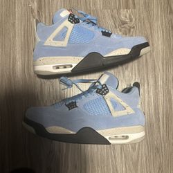 Jordan 4 University Blue