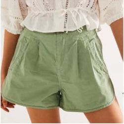 Womens Free People Green pleated shorts size M