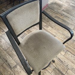 Tall Swivel Bar Stools (taburetes altos giratorios)