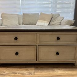 Beautiful farmhouse style matching coffee table with lifting table top for eating and end table