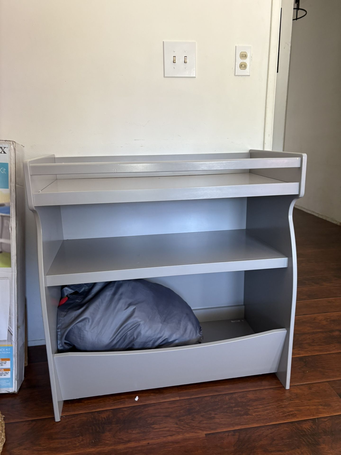 Diaper changing table