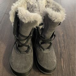 Sorel Womens Boots Size 8