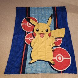 Pokemon Pikachu Pokeball Twin / Full Reversible Comforter 72 x 86
