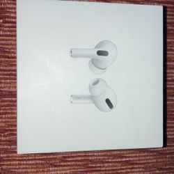 Airpods Pro with wireless charging case