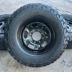 17 Inch FORD F250 AND F350 Wheels And Tires 