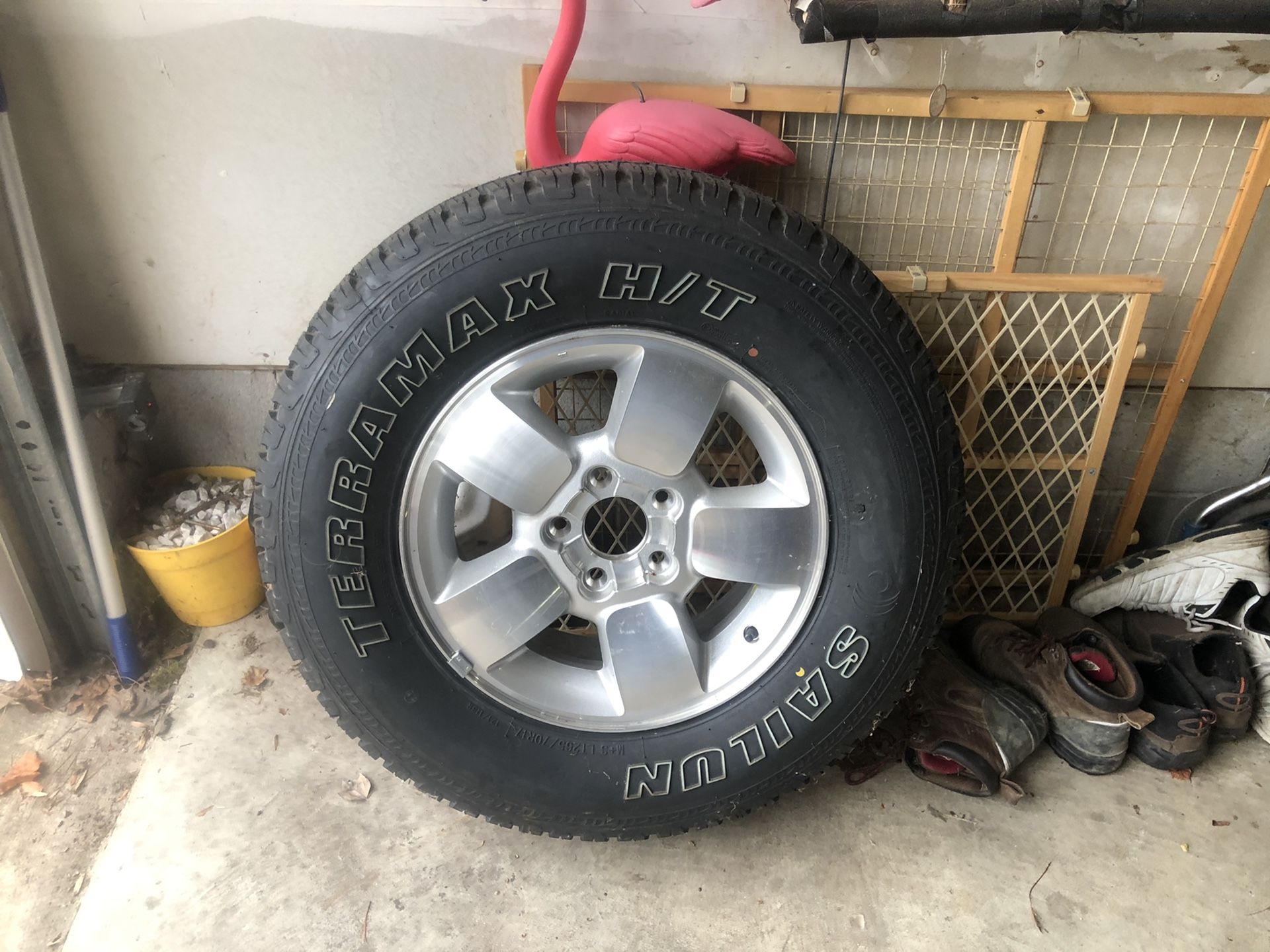 JEEP TIRE AND RIM