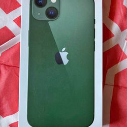 Apple iPhone 13 New/Sealed 128GB Green