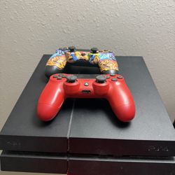PS4 With Controllers