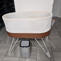 Snoo With Leg Risers, New  Sleep Sacks, And New Mattress Pad
