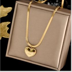Heart Necklace Necklace With Love You Printed 