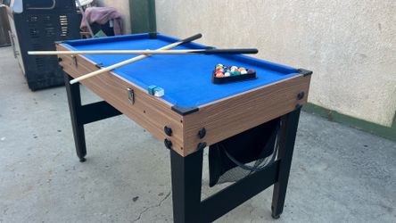 3.5ft Compact Kids Pool Table w/ Balls, 2 Cues & Rack
