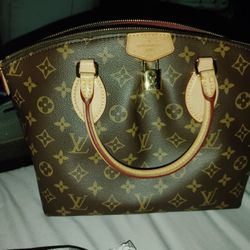 Luis Vuitton  Bowtie M Tote