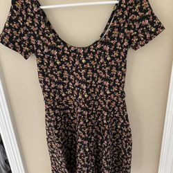 Brand New Women’s Dress (M)