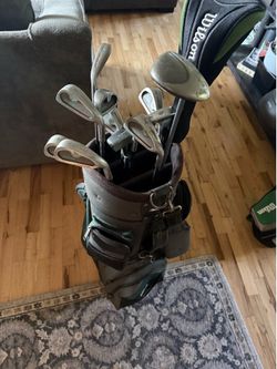 Dunlop solution golf clubs, MacGregor bag included