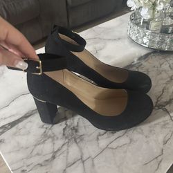 Shoes wore 1x on Halloween size 10