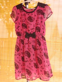 Girls Size: S (6/6X) Hello Kitty dress