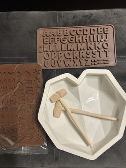 Breakable Heart Mold