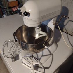 Discounted KitchenAid 6 Quart Stand Mixer 