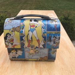Vintage Wonder Woman Lunch Pail