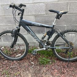 XJD ANZA Triple pivot 21 Speed  $200 OR BEST OFFER (Used Great Condition $1200 Bike)