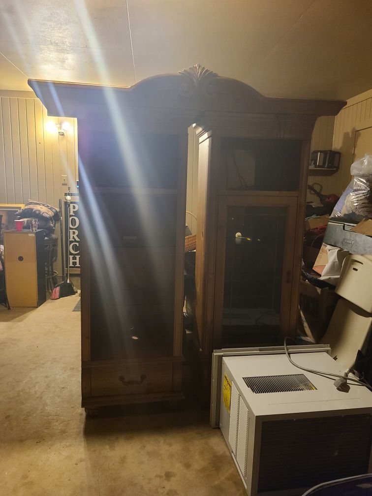 Entertainment Center holds up to a 70' TV
