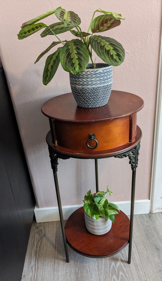 Small Round Accent Table