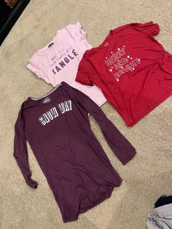 Women’s Christmas sleep shirt bundle (3)