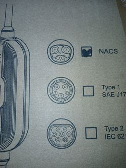 EV Charher NACS