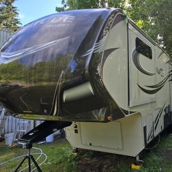 2015 Solitude by Grand Design 5th Wheel 