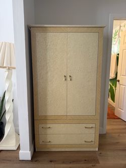 Vintage Marble Style Wardrobe