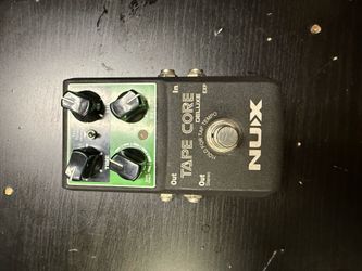 NUX tape core deluxe delay pedal