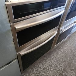 Frigidaire 30” Microwave Oven Combo