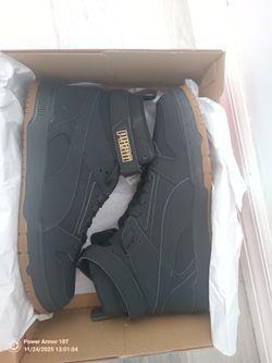 Puma Black Shoes !!