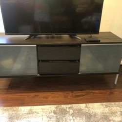 2 drawer stand Free