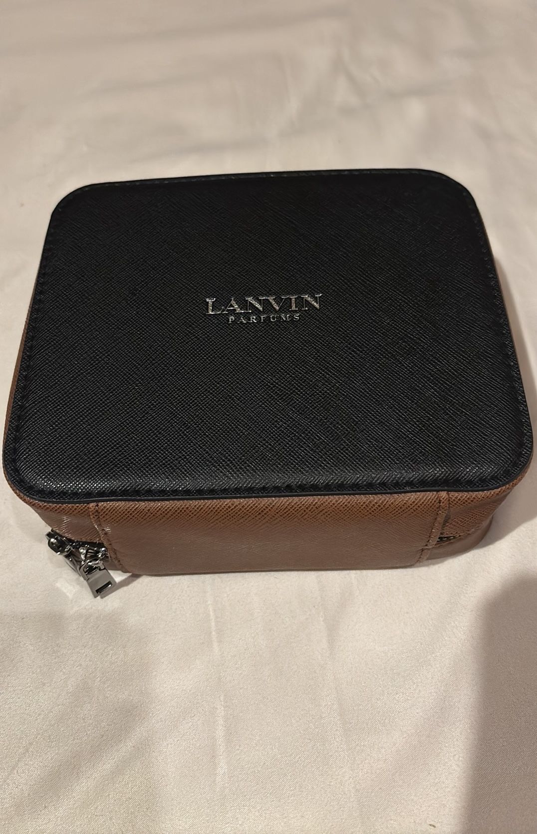 Travel Case By Turkish airlines