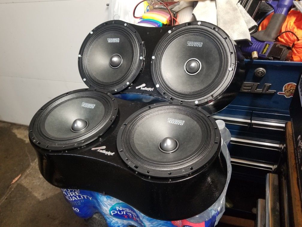 4 New Sundown 8" Speakers In Voice Pod Chucheros