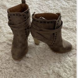 Venus Buckle Boots Size 8.5