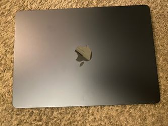 Apple MacBook Air 13” M5 chip 2026 NEW NEVER USED BEFORE