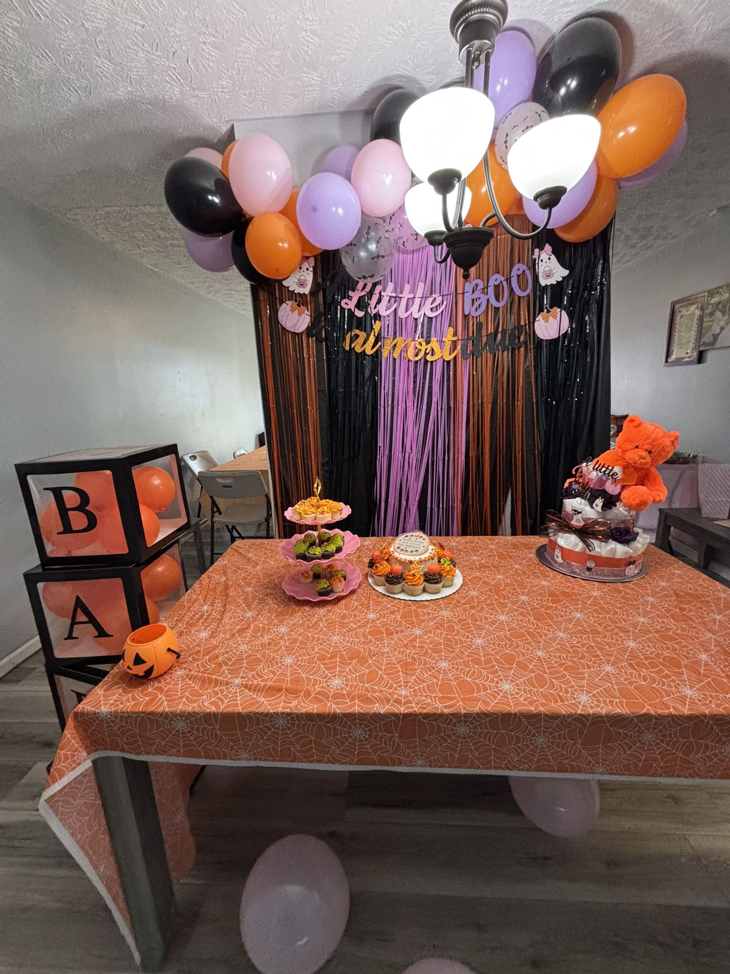 Baby Shower Halloween Decor
