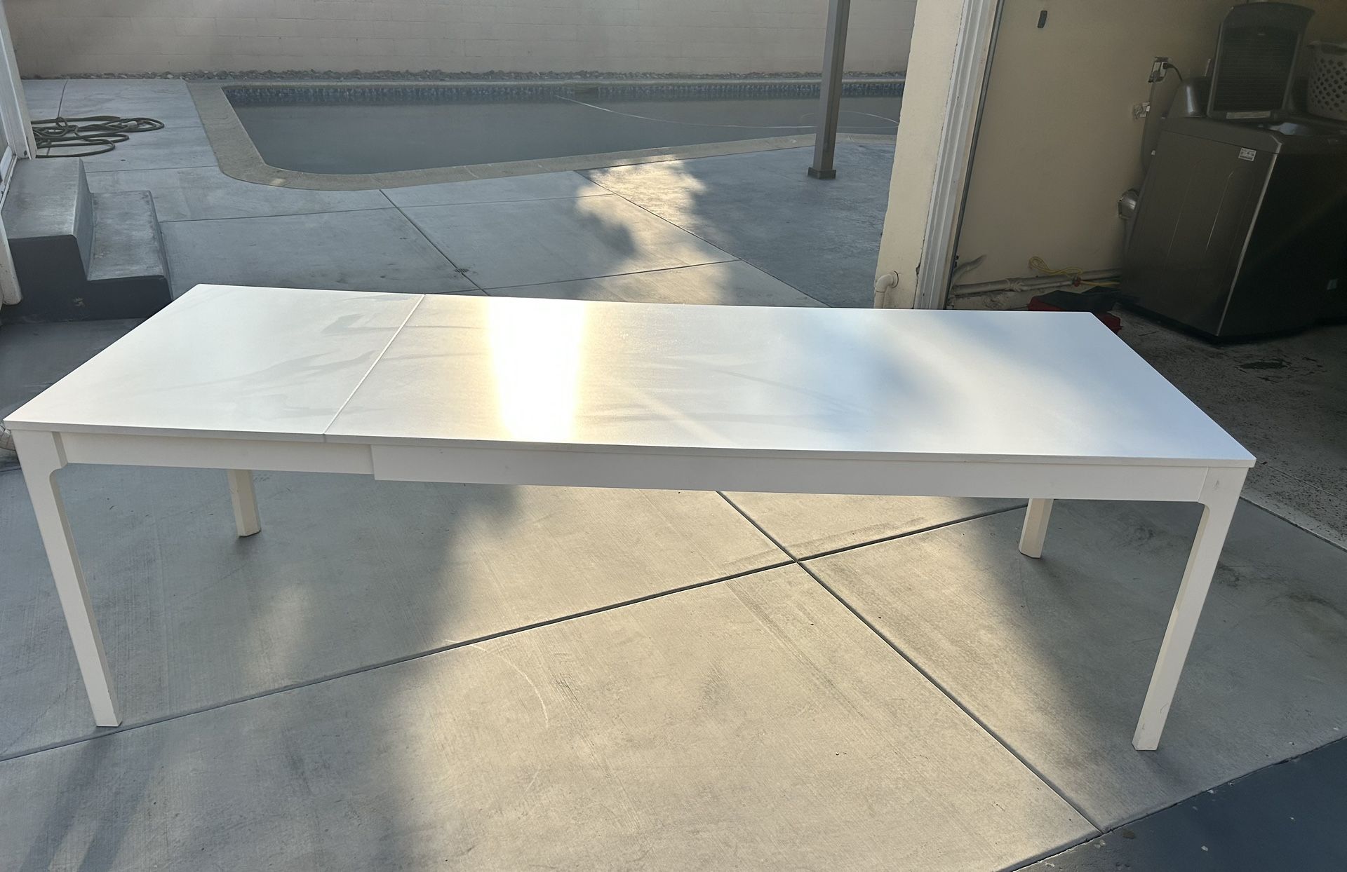 94.5" White Wood Table With Removable 23.5" Leaf - Excellent Condition