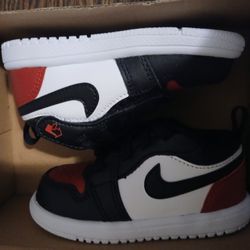Jordan 1 (Kids) Size 6