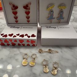 NEW Disney winnie the pooh earrings