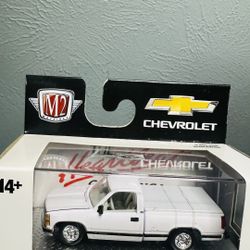  M2  Machines 1/64 1991 Chevrolet C1500 Silverado 